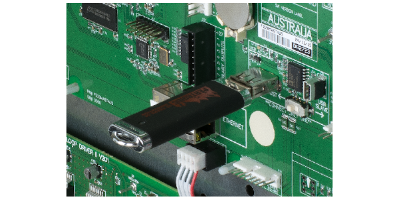 F220 memory stick with BG